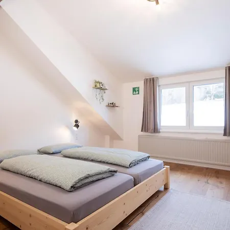 Schoene Im Allgaeu Fuer Bis Zu 10 Pers. Lejlighed Bad Hindelang